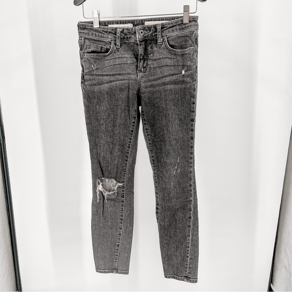 Black Anthropologie distressed jeans - Picture 1 of 9